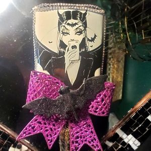 Batsh*t Crazy🦇 Glam Brush Swarovski Crystals💎